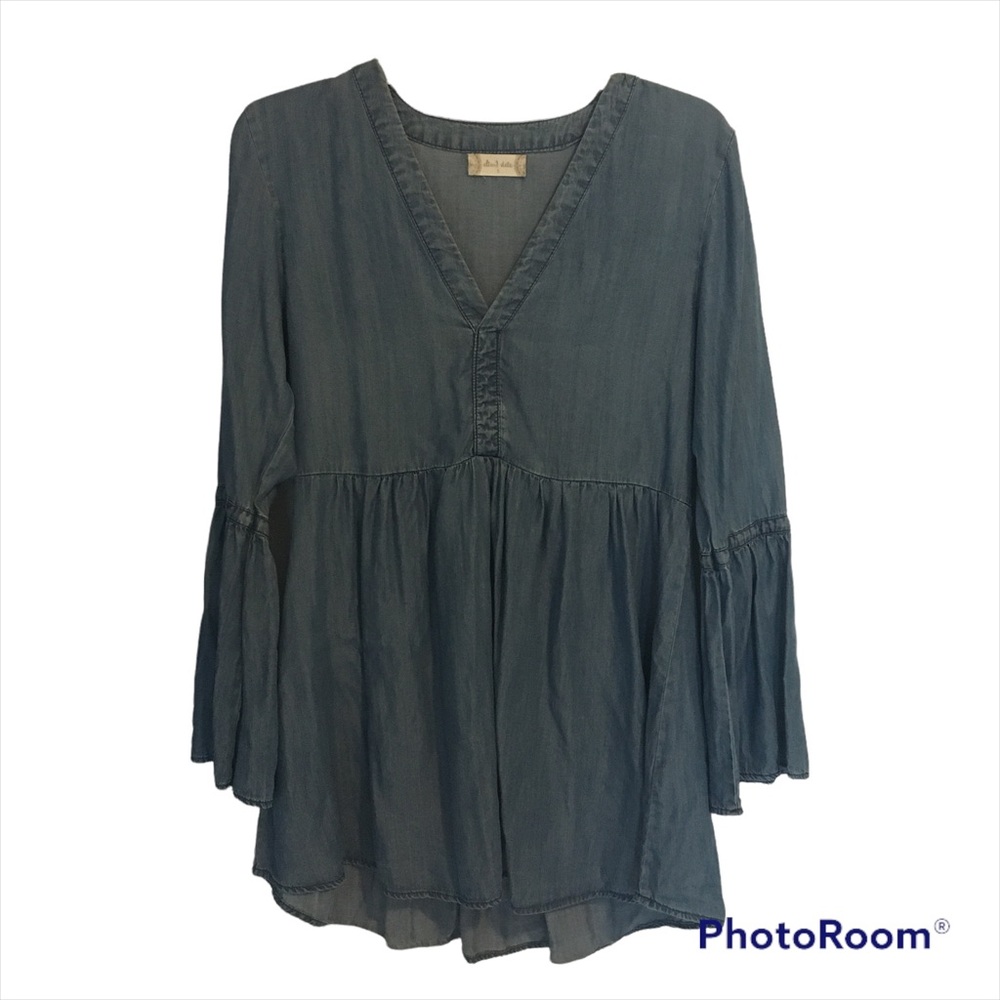 Altar’d State chambray bell sleeve top size S